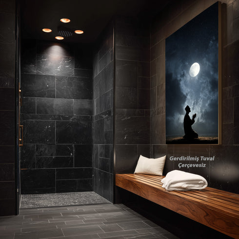 Dolunay Altında Dua Eden Müslüman Silüeti Kanvas Tablo – Gece ve Yıldız Temalı İslami Duvar Dekoru, Dini ve Manevi Salon Tablosu