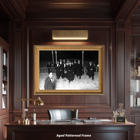 Atatürk Resmi Gece Ziyareti Arşiv Fotoğrafı Kanvas Tablo Siyah Beyaz Tarihi Duvar Dekoru