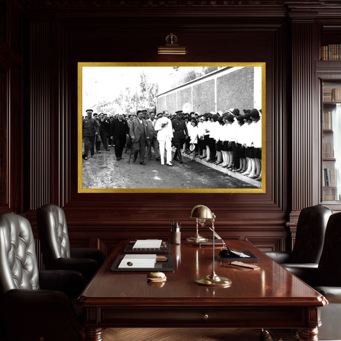 Atatürk Öğrencilerle Buluşma Arşiv Fotoğrafı Kanvas Tablo Siyah Beyaz Tarihi Dekor