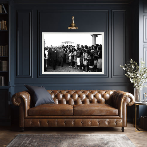 Atatürk ve Devlet Adamları Bahçe Sohbeti Tarihi Fotoğraf Kanvas Tablo Siyah Beyaz Nostaljik Duvar Dekoru
