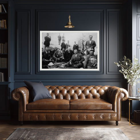 Atatürk Doğa Gezisi Arşiv Fotoğrafı Kanvas Tablo Siyah Beyaz Tarihi Duvar Dekoru