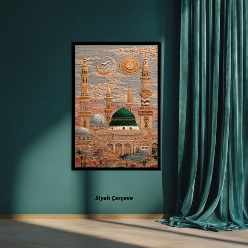 Mescid-i Nebevi Yeşil Kubbe Nakış İşlemeli Görünümlü Kanvas Tablo – Hilal ve Güneş Motifli İslami Duvar Dekoru, Dini Salon Tablosu
