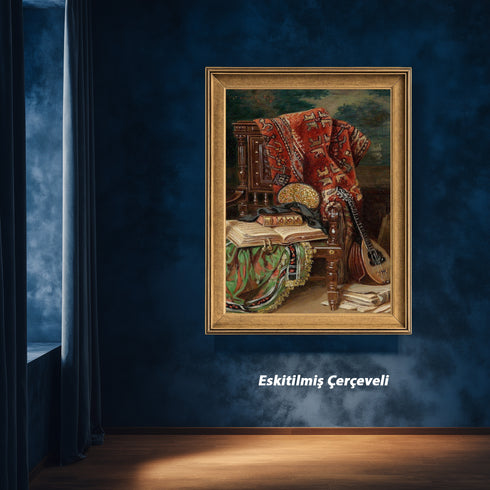 Oryantal Sandalye ve Ud ile Klasik Natürmort Sanat Baskısı, El Yazması Kitaplar ve Kilim Desenleriyle Tarihi Duvar Dekoru