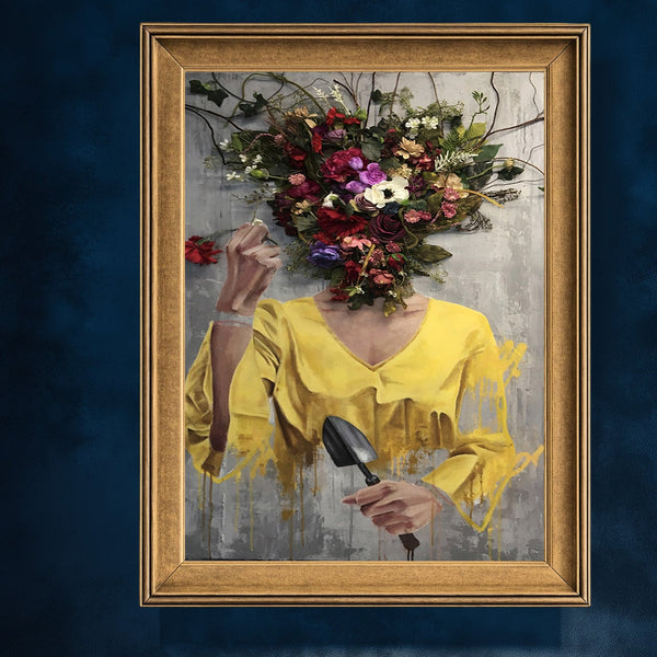 Çiçek Yüzlü Kadın Figürü, Sarı Elbiseli Sürreal Portreyle Doğa ve Kimlik Temalı Modern Sanat Tablosu