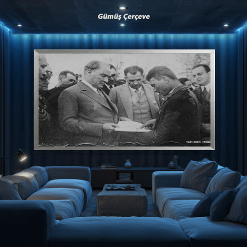 Atatürk Halkla Görüşürken Tarihi Fotoğraf Kanvas Tablo Siyah Beyaz Cumhuriyet Dönemi Duvar Dekoru