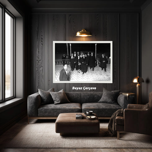 Atatürk Resmi Gece Ziyareti Arşiv Fotoğrafı Kanvas Tablo Siyah Beyaz Tarihi Duvar Dekoru