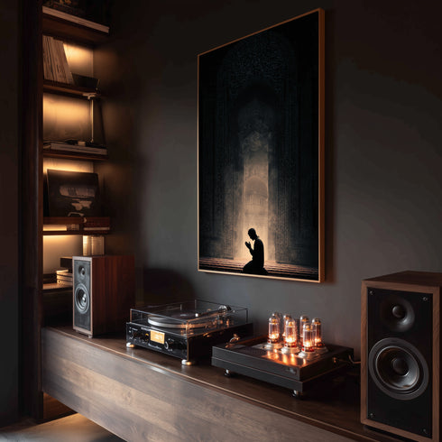 Kubbetüs Sahra Silüeti ve Dua Eden Mümin Kanvas Tablo – Işık ve Gölge Temalı İslami Duvar Dekoru, Dini Salon Tablosu