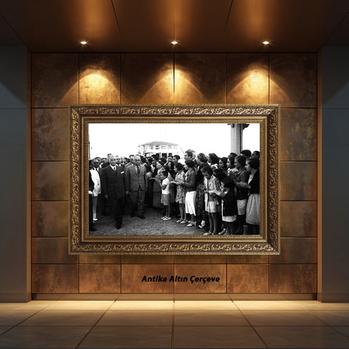 Atatürk ve Devlet Adamları Bahçe Sohbeti Tarihi Fotoğraf Kanvas Tablo Siyah Beyaz Nostaljik Duvar Dekoru