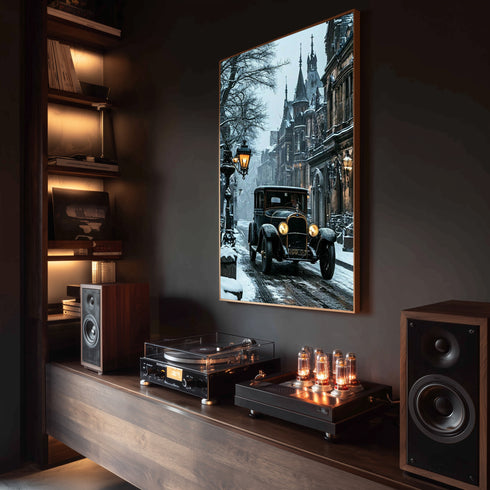 Karlı Sokakta Klasik Araba Sanat Baskısı, Gotik Mimarili Tarihi Şehirde Kış Atmosferi ve Vintage Duvar Dekoru