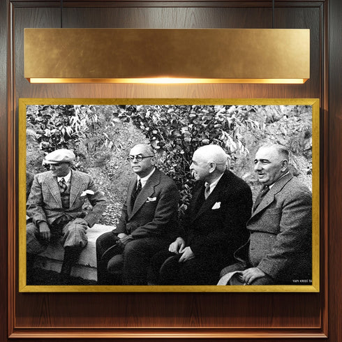 Atatürk ve Devlet Adamları Bahçe Sohbeti Tarihi Fotoğraf Kanvas Tablo Siyah Beyaz Nostaljik Duvar Dekoru