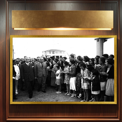 Atatürk ve Devlet Adamları Bahçe Sohbeti Tarihi Fotoğraf Kanvas Tablo Siyah Beyaz Nostaljik Duvar Dekoru