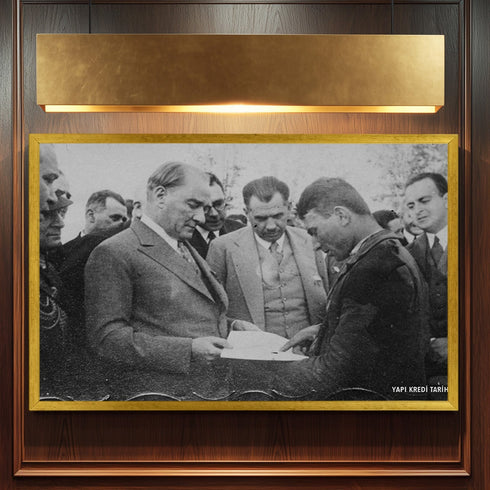 Atatürk Halkla Görüşürken Tarihi Fotoğraf Kanvas Tablo Siyah Beyaz Cumhuriyet Dönemi Duvar Dekoru