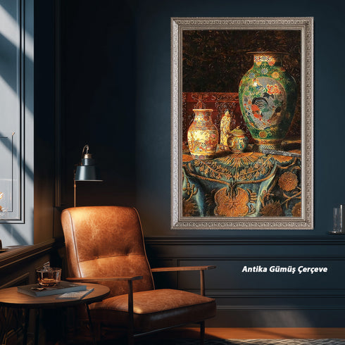 Eskitilmiş Çerçeveli Klasik Natürmort Sanat Tablosu Poster, Çin Porselen Vazolar ve Oryantal Desenli Kumaşlı Duvar Sanatı