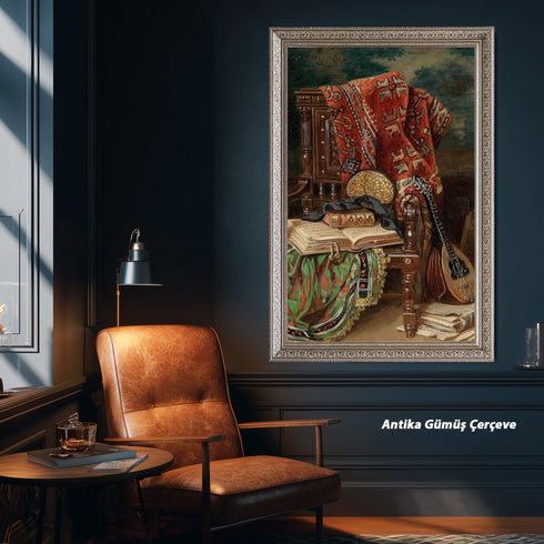 Oryantal Sandalye ve Ud ile Klasik Natürmort Sanat Baskısı, El Yazması Kitaplar ve Kilim Desenleriyle Tarihi Duvar Dekoru