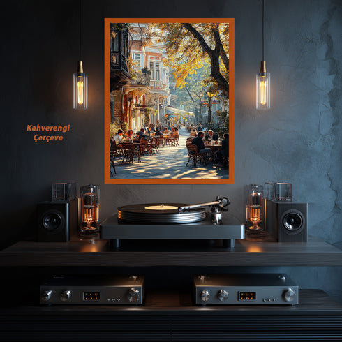 Sonbaharda İstanbul Kafe Sokağı Sanat Baskısı, Tarihi Binalar Arasında Gün Işığı ve Nostaljik Şehir Yaşamı Duvar Dekoru