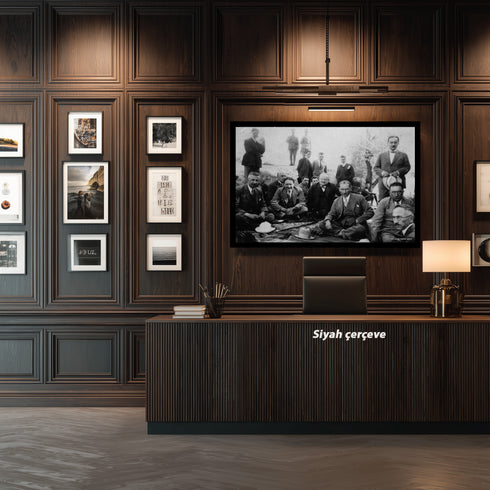 Atatürk Doğa Gezisi Arşiv Fotoğrafı Kanvas Tablo Siyah Beyaz Tarihi Duvar Dekoru