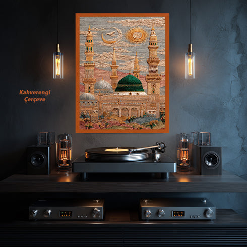 Mescid-i Nebevi Yeşil Kubbe Nakış İşlemeli Görünümlü Kanvas Tablo – Hilal ve Güneş Motifli İslami Duvar Dekoru, Dini Salon Tablosu