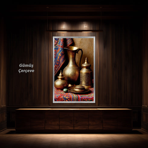 Oryantal Pirinç Sürahi ve Antika Kaplar Sanat Baskısı, El İşçiliği Detaylı Doğu Natürmortu ile Klasik Duvar Dekoru