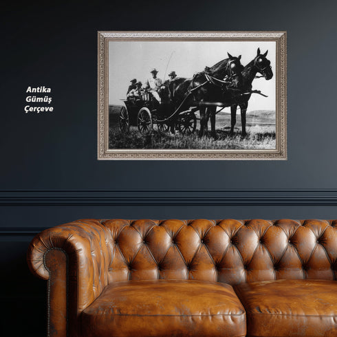 Atatürk Faytonda Tarihi Fotoğraf Kanvas Tablo Siyah Beyaz Nostaljik Duvar Dekoru