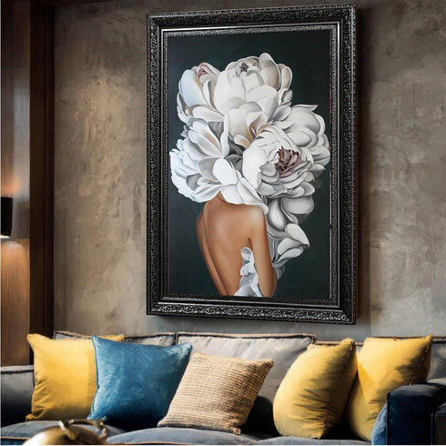 Beyaz Çiçekli Kadın Portre Tablo