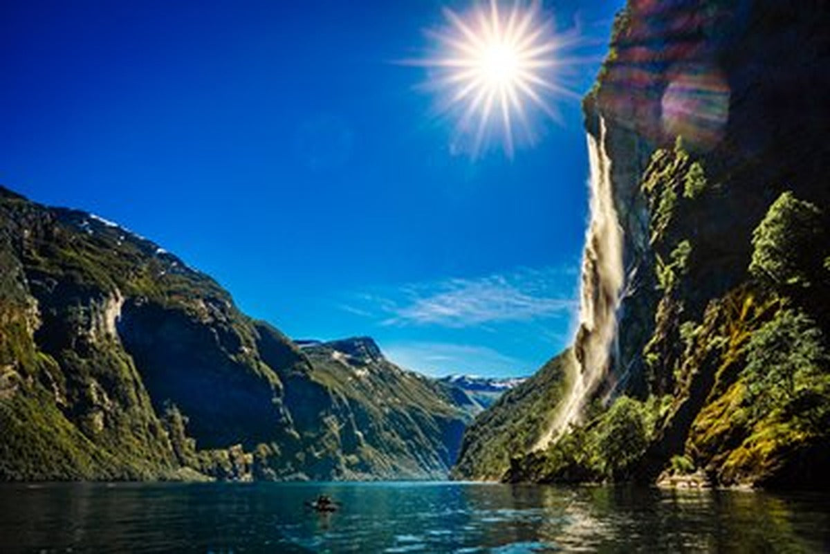 Geiranger Fiyordu ve Güneş Yatay Kanvas Tablo